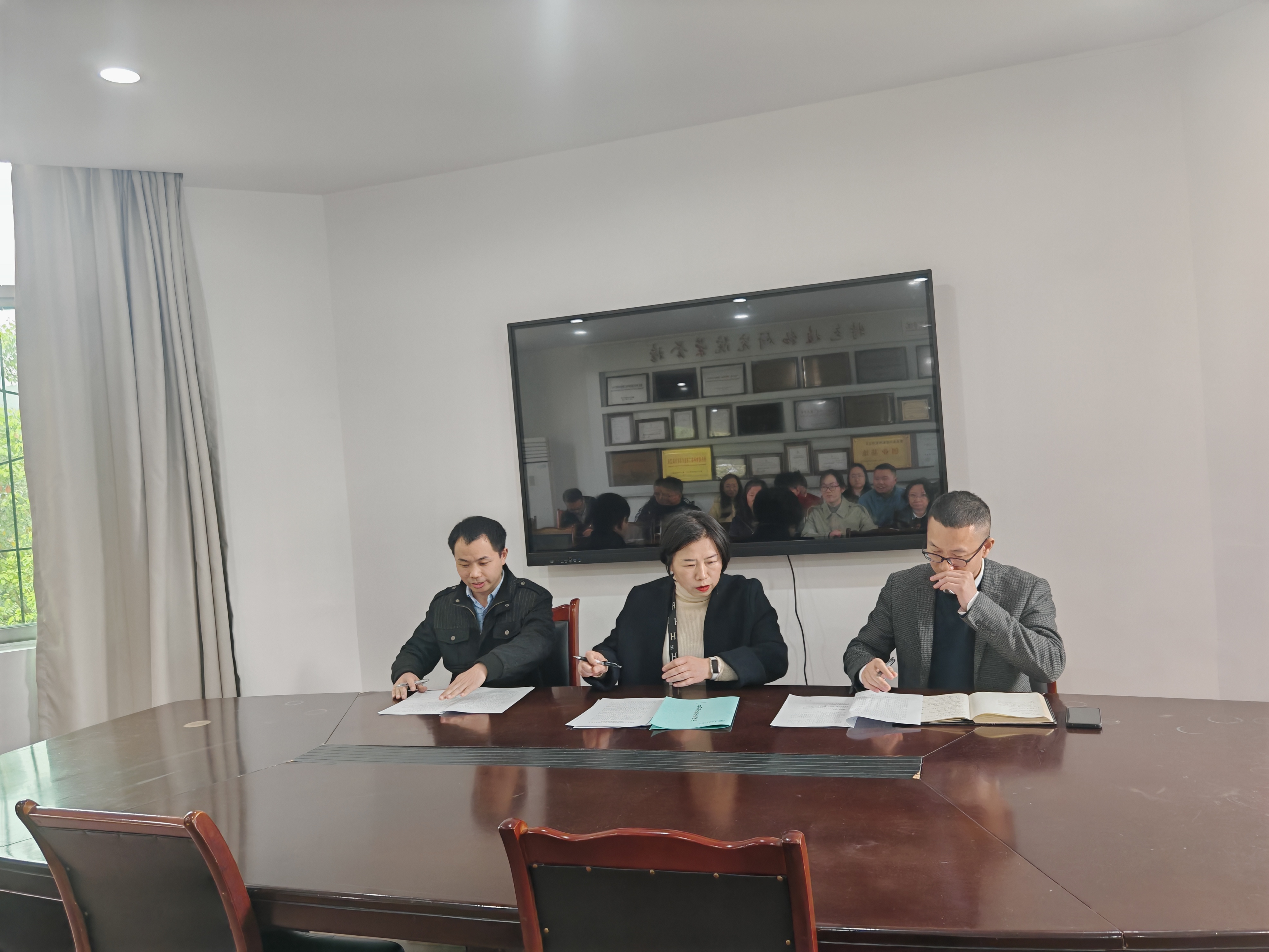 Jztr_1743689987578064437.jpg 3.jpg