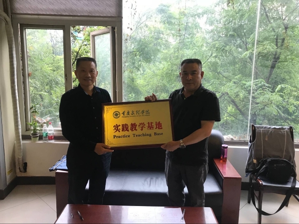 1536721951810071124.jpg 2.jpg