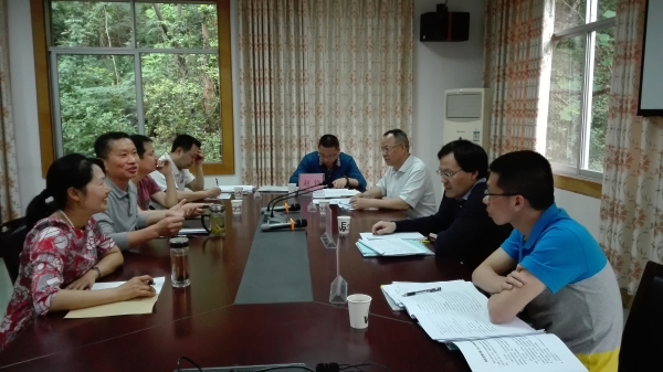 1493778567124048146.jpg 专家.jpg